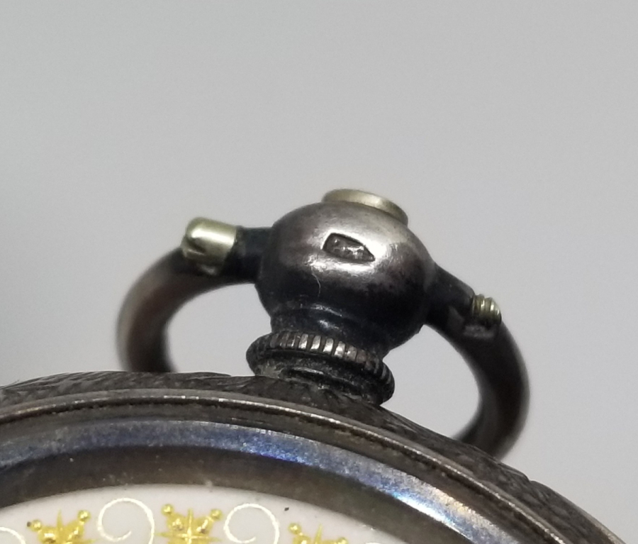 KADRANI ALTIN VE VAV HARFLERİYLE BEZELİ OSMANLI DÖNEMİ GÜMÜŞ CEP SAATİ