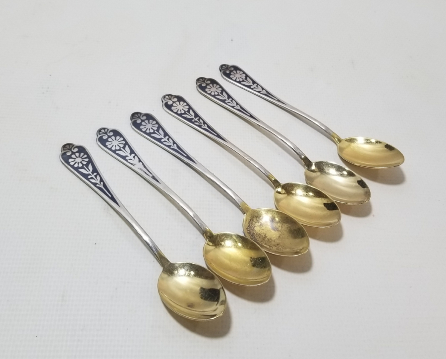 ÜZERİ ALTIN VERMEYLİ ANTİKA SAVATLI GÜMÜŞ RUS TATLI KAŞIĞI TAKIMI