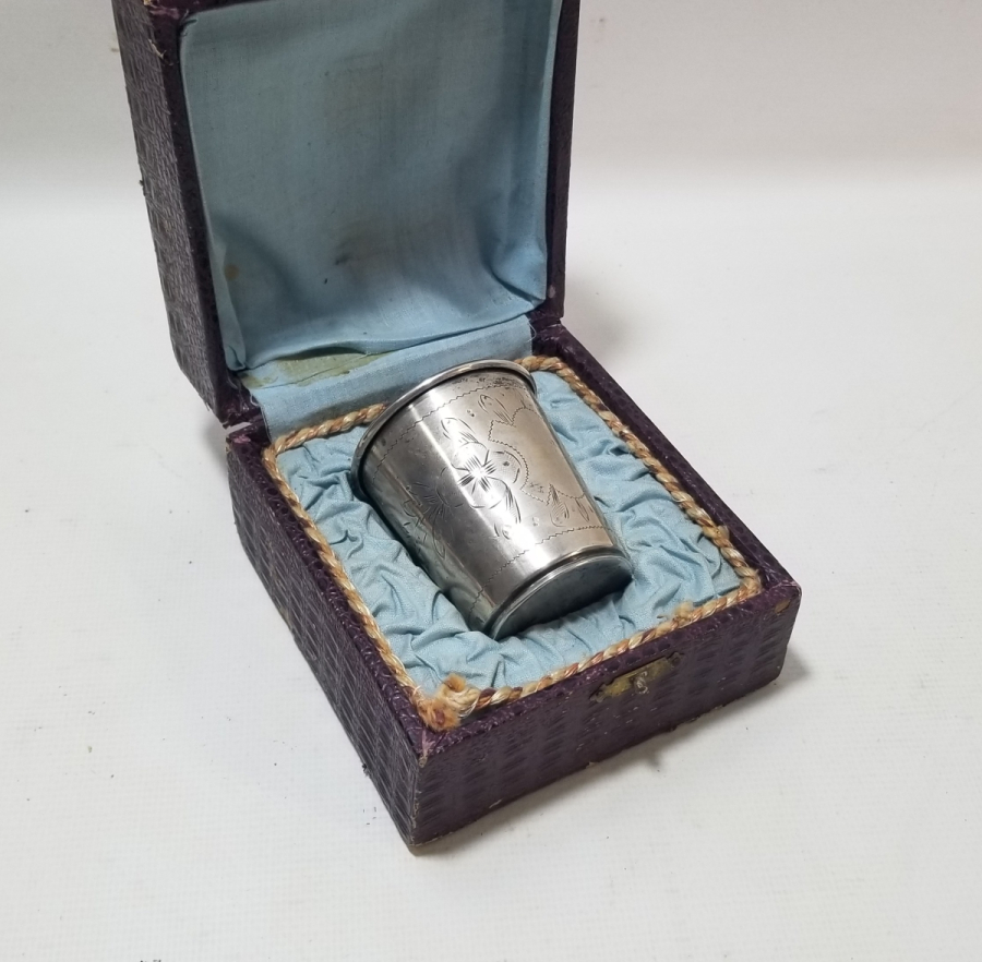 ORİJİNAL KUTUSUNDA OSMANLI DÖNEMİ GÜMÜŞ BARDAK