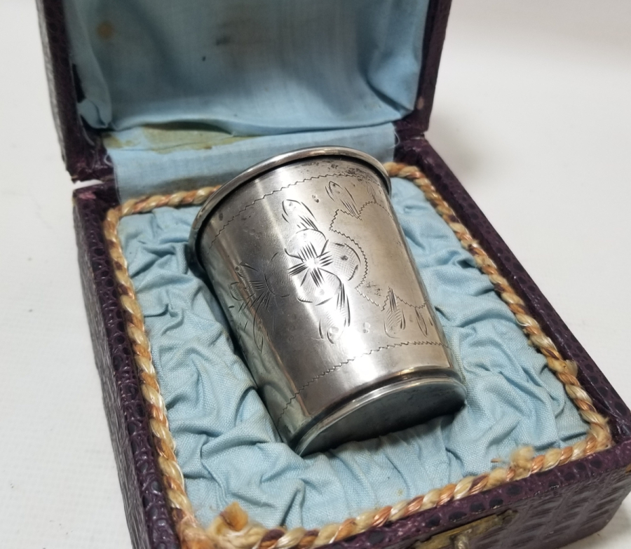 ORİJİNAL KUTUSUNDA OSMANLI DÖNEMİ GÜMÜŞ BARDAK