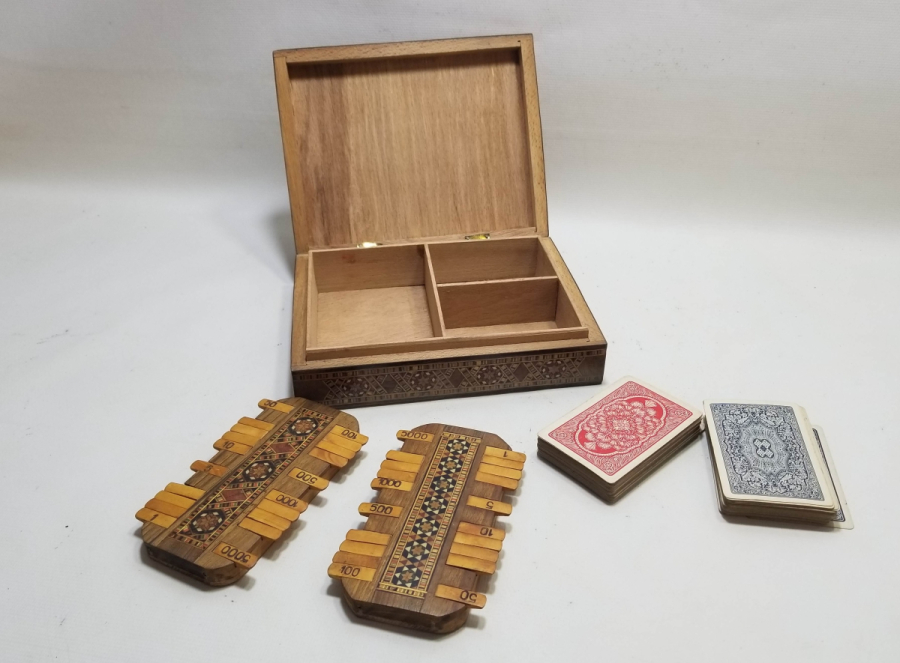 MARKUTERİ İŞÇİLİKLİ VE ORİJİNAL KUTUSUNDA NADİR ANTİKA BEZİK TAKIMI