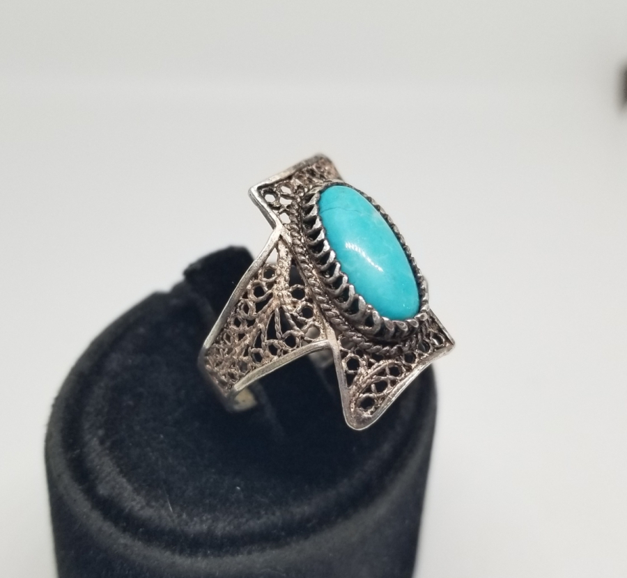 TELKARİ İŞÇİLİKLİ VE TURKUAZ TAŞLI ÖZEL YAPIM GÜMÜŞ YÜZÜK