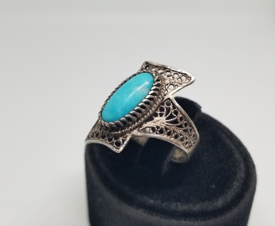 TELKARİ İŞÇİLİKLİ VE TURKUAZ TAŞLI ÖZEL YAPIM GÜMÜŞ YÜZÜK