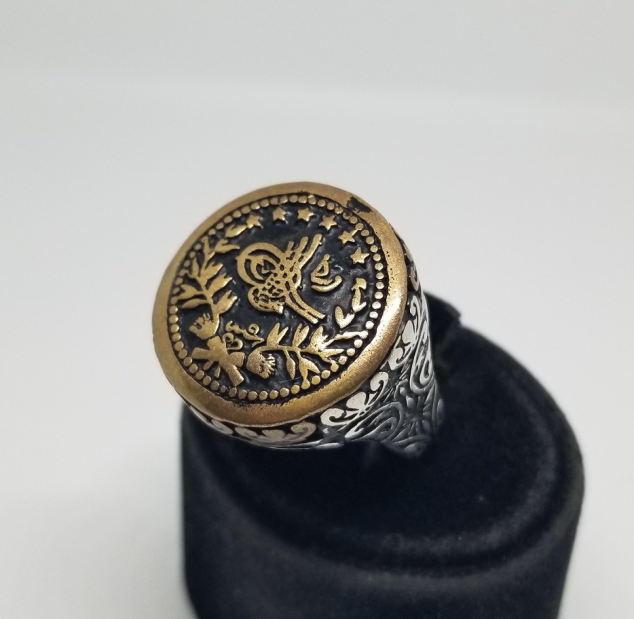 ÜZERİ OSMANLI TUĞRALI KABARTMA İŞÇİLİKLİ GÜMÜŞ YÜZÜK