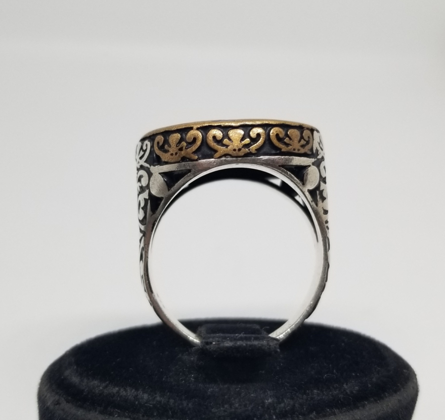 ÜZERİ OSMANLI TUĞRALI KABARTMA İŞÇİLİKLİ GÜMÜŞ YÜZÜK