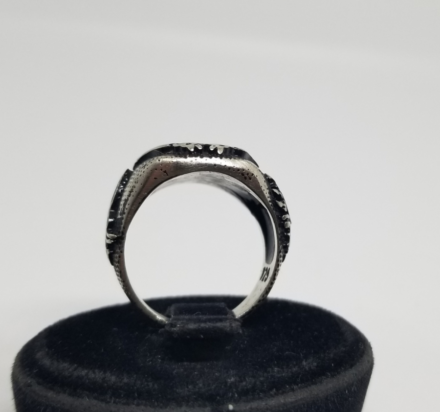 ÇİFT BAŞLI KARTAL FİGÜRLÜ KABARTMA İŞÇİLİKLİ GÜMÜŞ YÜZÜK