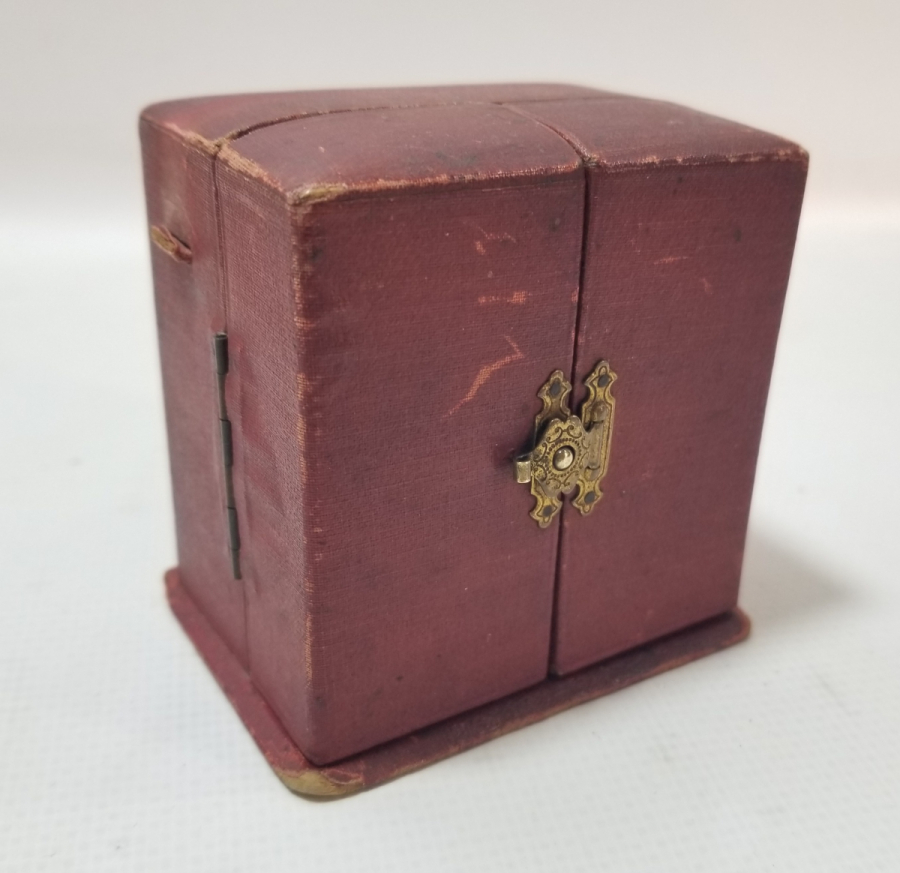 ORİJİNAL KUTUSUNDA ÇOK NADİR ZENITH MASA SAATİ