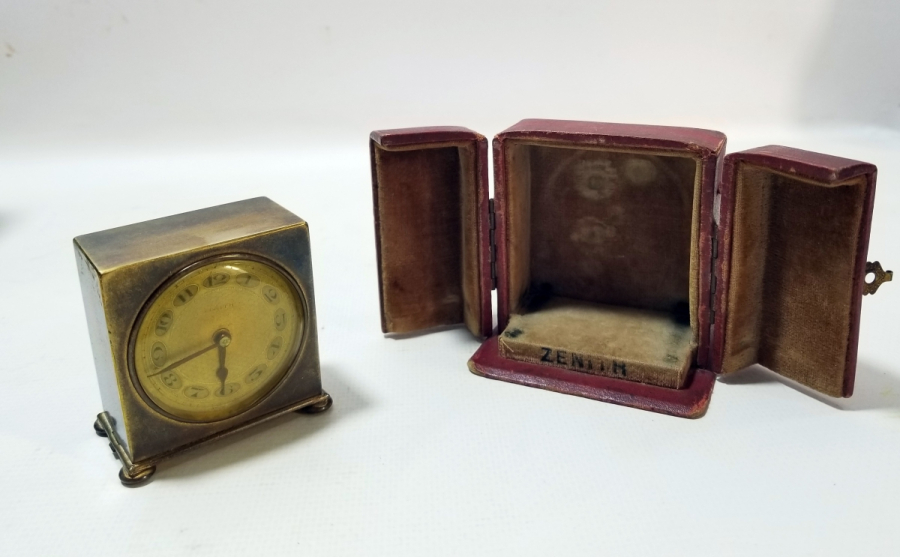 ORİJİNAL KUTUSUNDA ÇOK NADİR ZENITH MASA SAATİ