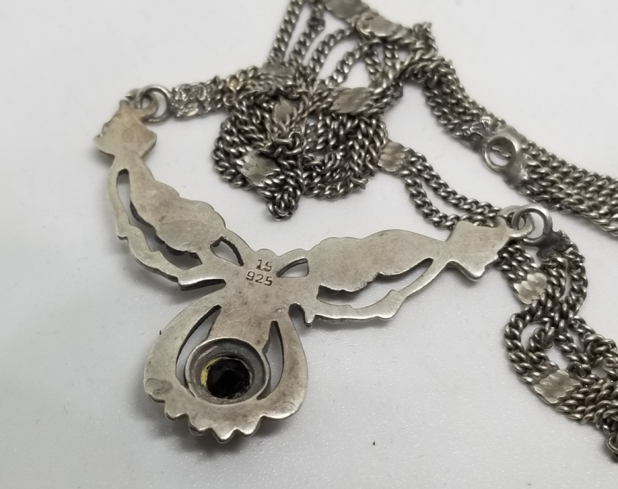 ÖZEL YAPIM KABARTMA İŞÇİLİKLİ GÜMÜŞ GERDANLIK