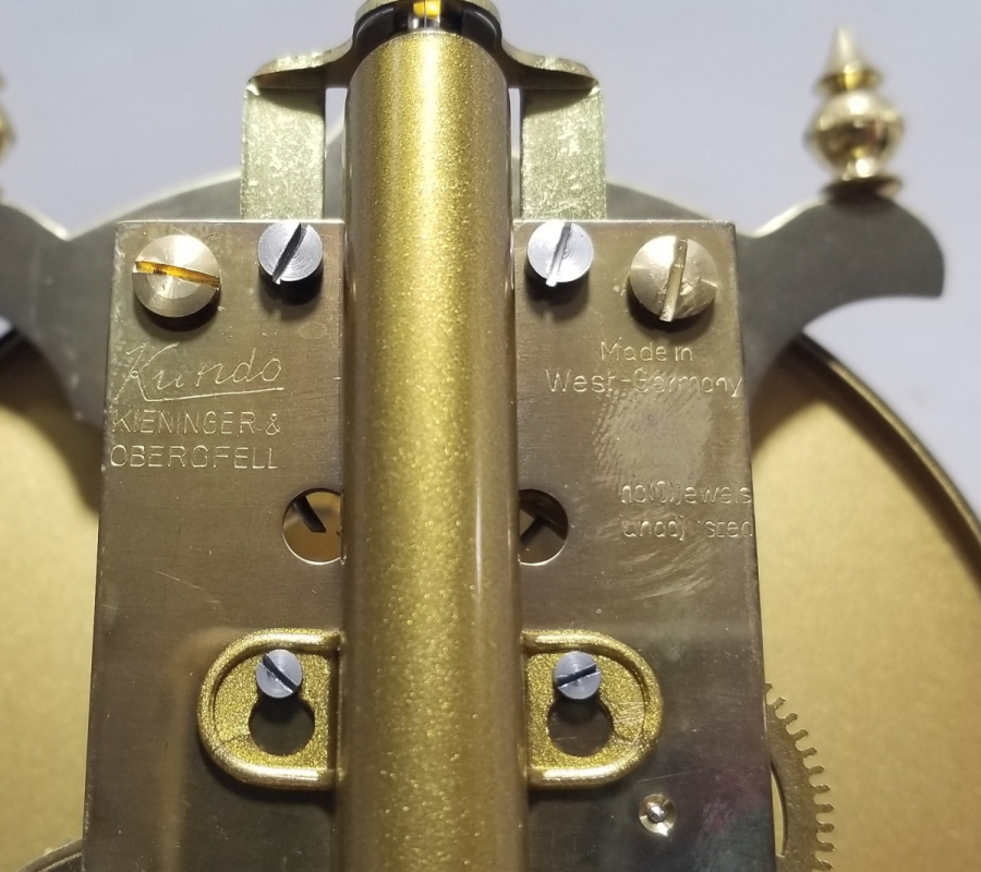 NADİR TİPTE ANTİKA KURMALI MASA SAATİ