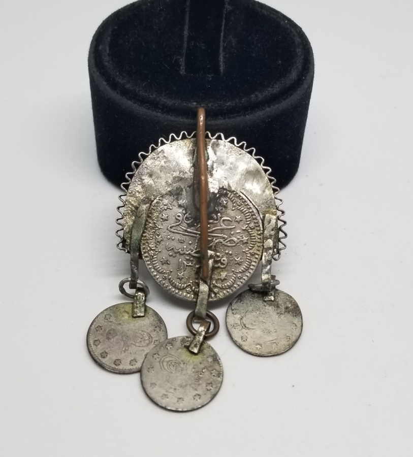 ÜZERİNDE OSMANLI PARALARI BULUNAN NADİR TİPTE FES SÜSÜ