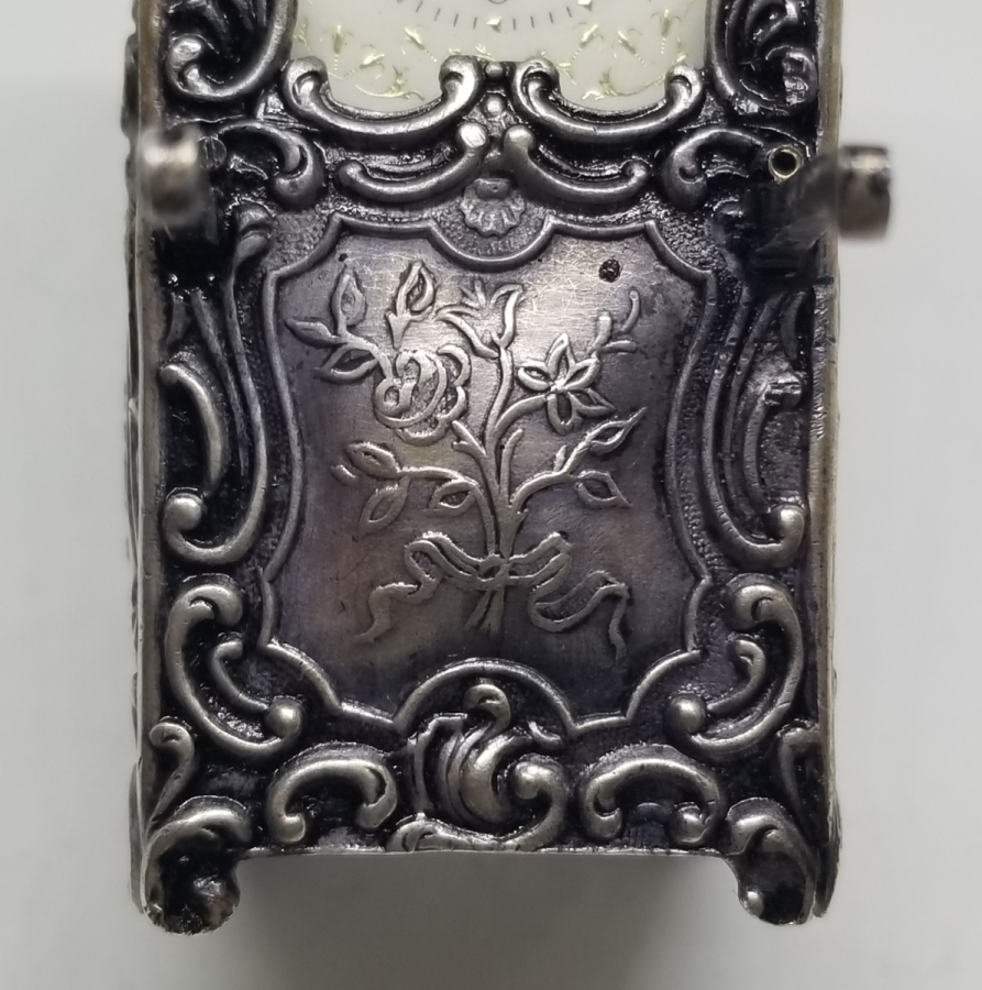 TAHTIREVAN FORMUNDA YAPILMIŞ NADİR OSMANLI DÖNEMİ GÜMÜŞ KASA MASA SAATİ