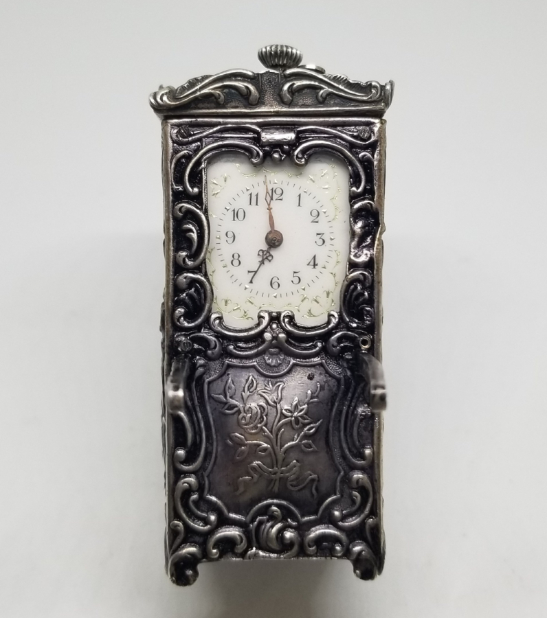 TAHTIREVAN FORMUNDA YAPILMIŞ NADİR OSMANLI DÖNEMİ GÜMÜŞ KASA MASA SAATİ