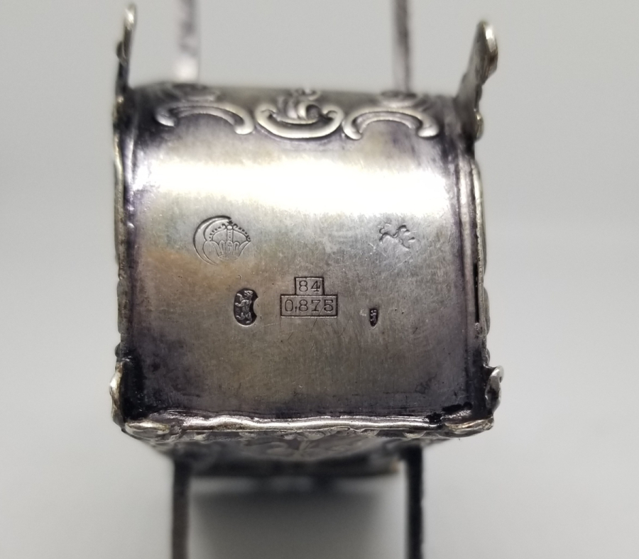 TAHTIREVAN FORMUNDA YAPILMIŞ NADİR OSMANLI DÖNEMİ GÜMÜŞ KASA MASA SAATİ