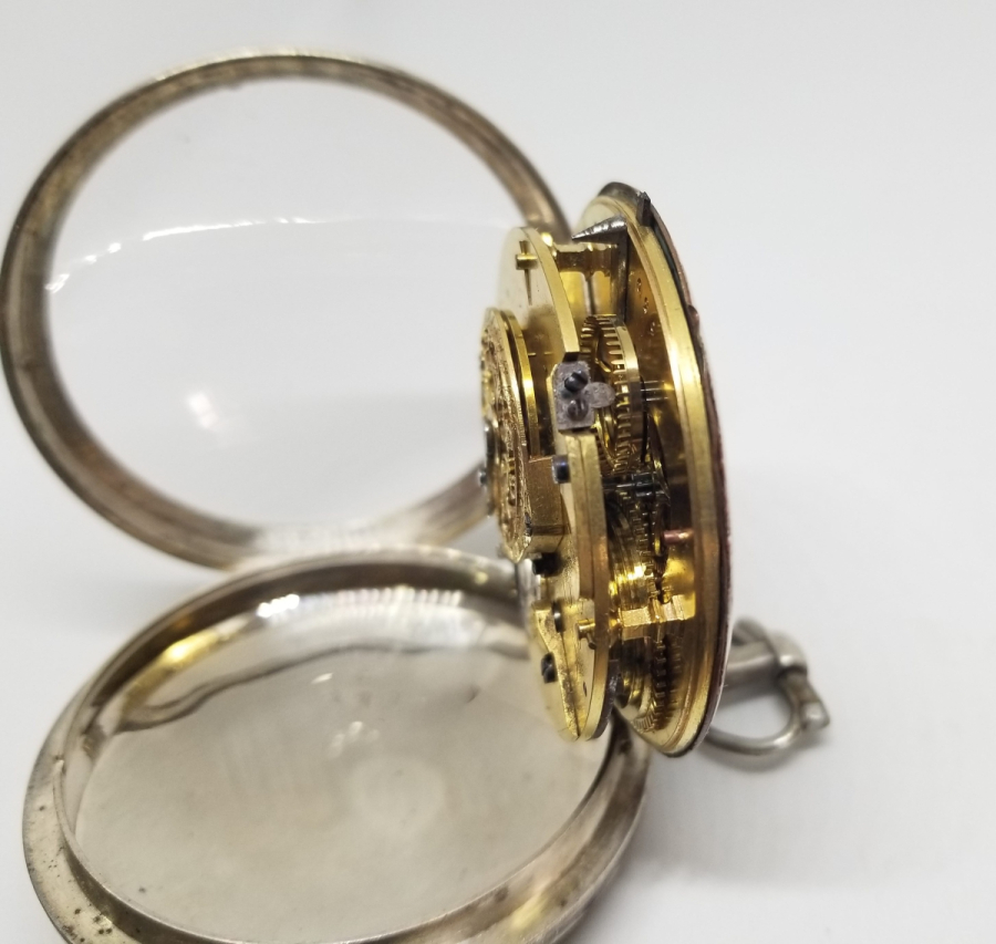 1800 BAŞLARI MUSİKAYI HUMAYUN GÖRSELLİ EL BOYAMA KADRAN PRIOR CEP SAATİ