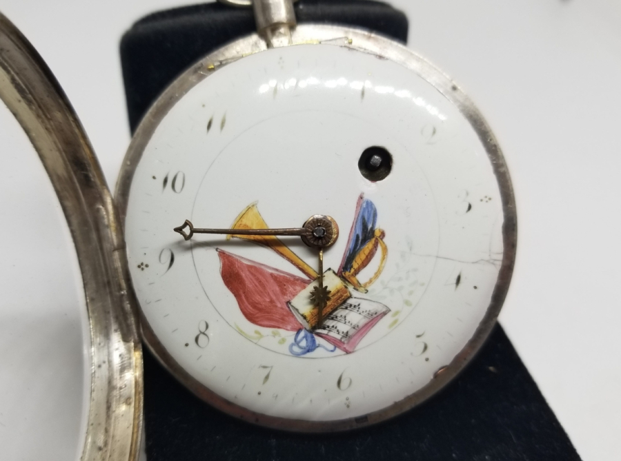 1800 BAŞLARI MUSİKAYI HUMAYUN GÖRSELLİ EL BOYAMA KADRAN PRIOR CEP SAATİ