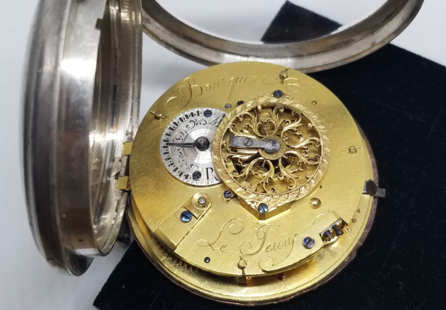 1800 BAŞLARI MUSİKAYI HUMAYUN GÖRSELLİ EL BOYAMA KADRAN PRIOR CEP SAATİ