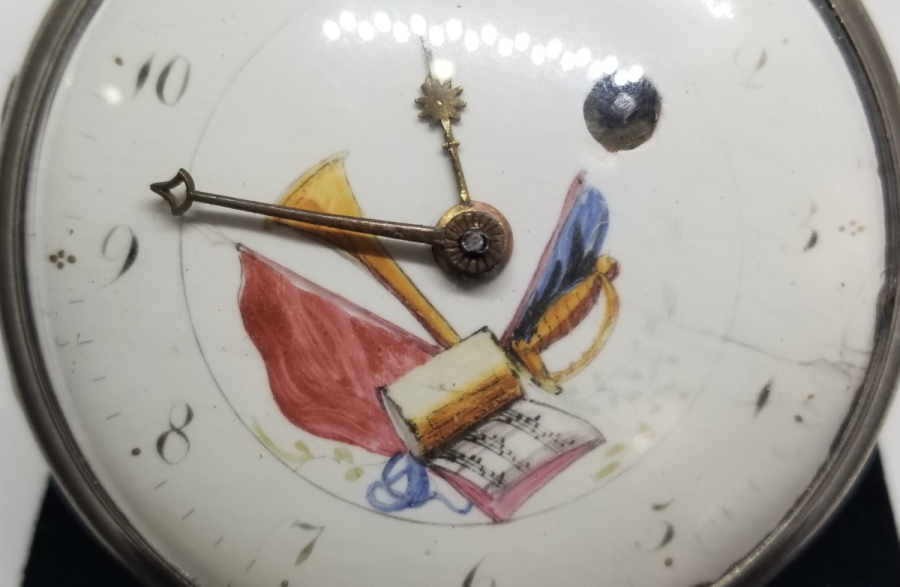 1800 BAŞLARI MUSİKAYI HUMAYUN GÖRSELLİ EL BOYAMA KADRAN PRIOR CEP SAATİ