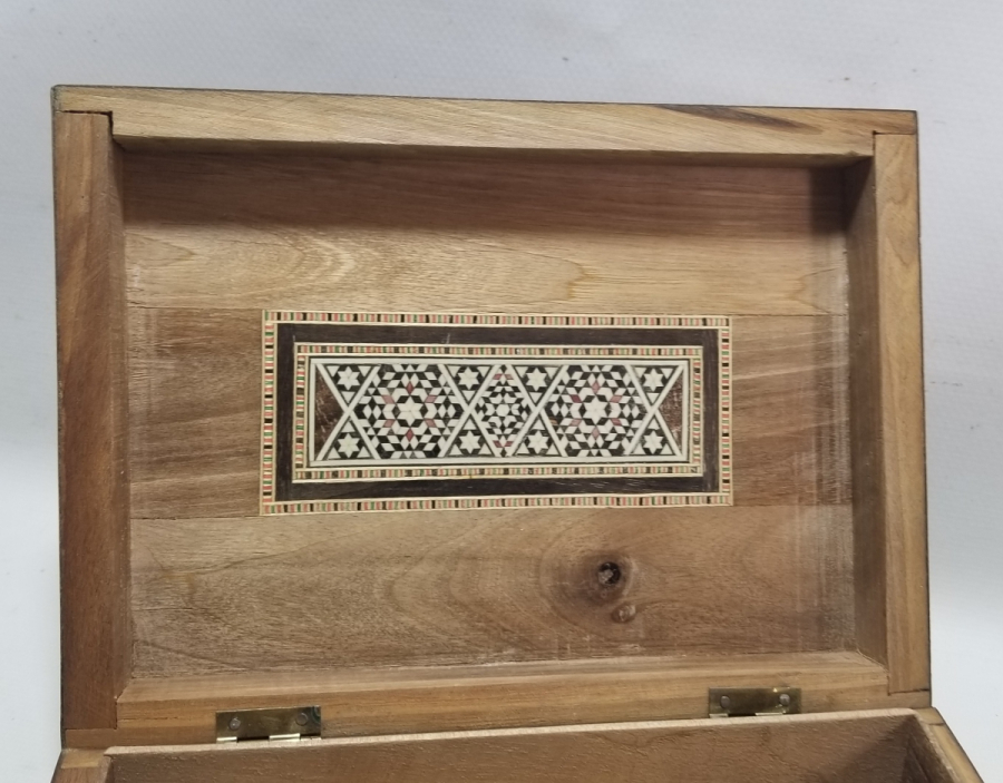 OSMANLI DÖNEMİ MARKUTERİ İŞÇİLİKLİ EL YAPIMI BÜYÜK BOY KUTU