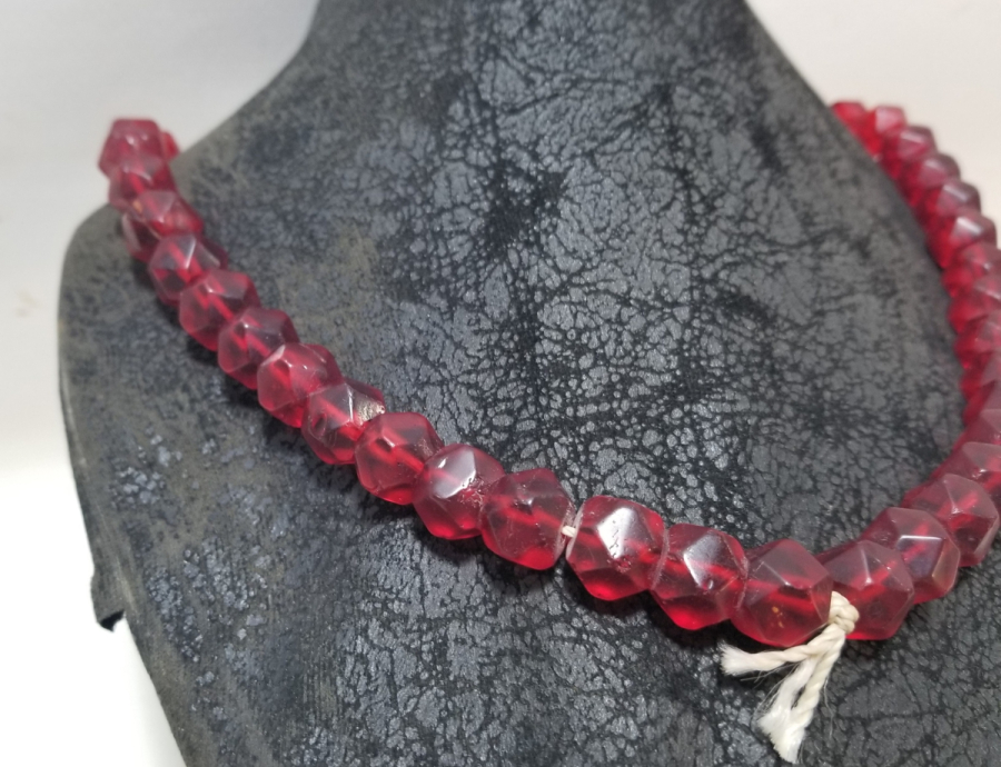 OSMANLI DÖNEMİ FASETA KESİMLİ YÖRÜK KOLYESİ