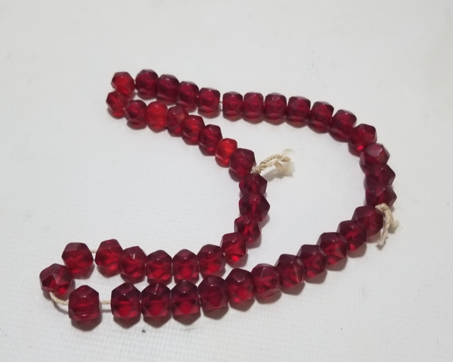 OSMANLI DÖNEMİ FASETA KESİMLİ YÖRÜK KOLYESİ