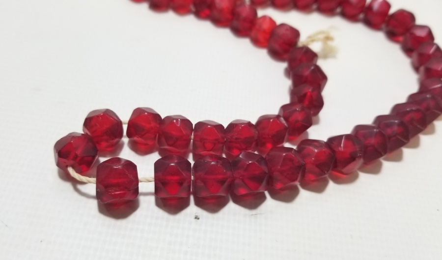 OSMANLI DÖNEMİ FASETA KESİMLİ YÖRÜK KOLYESİ