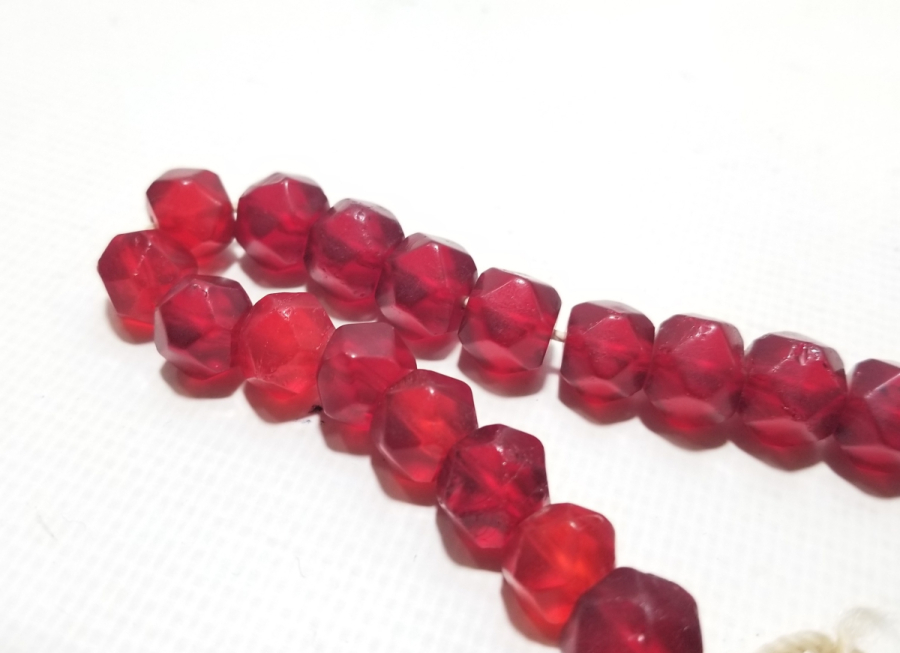 OSMANLI DÖNEMİ FASETA KESİMLİ YÖRÜK KOLYESİ