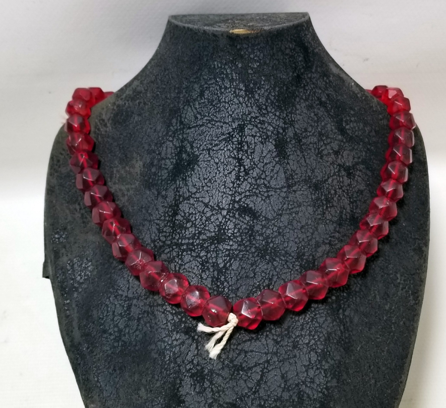 OSMANLI DÖNEMİ FASETA KESİMLİ YÖRÜK KOLYESİ