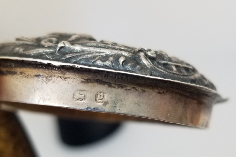 ANTİKA KAPAKLI İNGİLİZ GÜMÜŞ KUTU