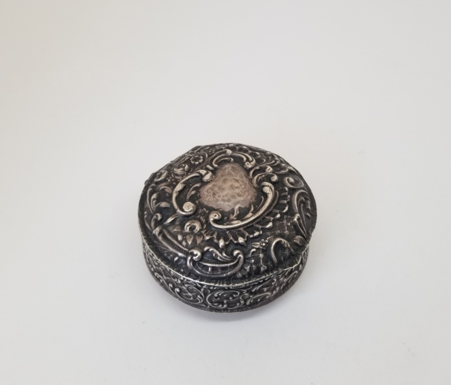 ANTİKA KAPAKLI İNGİLİZ GÜMÜŞ KUTU