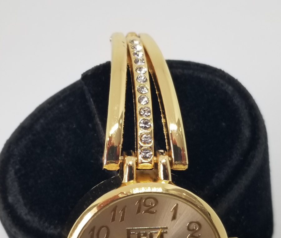 ALTIN KAPLAMA NOSTALJİK KOL SAATİ