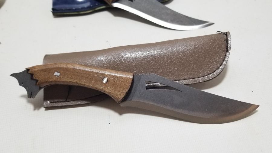 ÖZEL YAPIM KURT BAŞLI KAMPÇI BIÇAKLARI LOTU