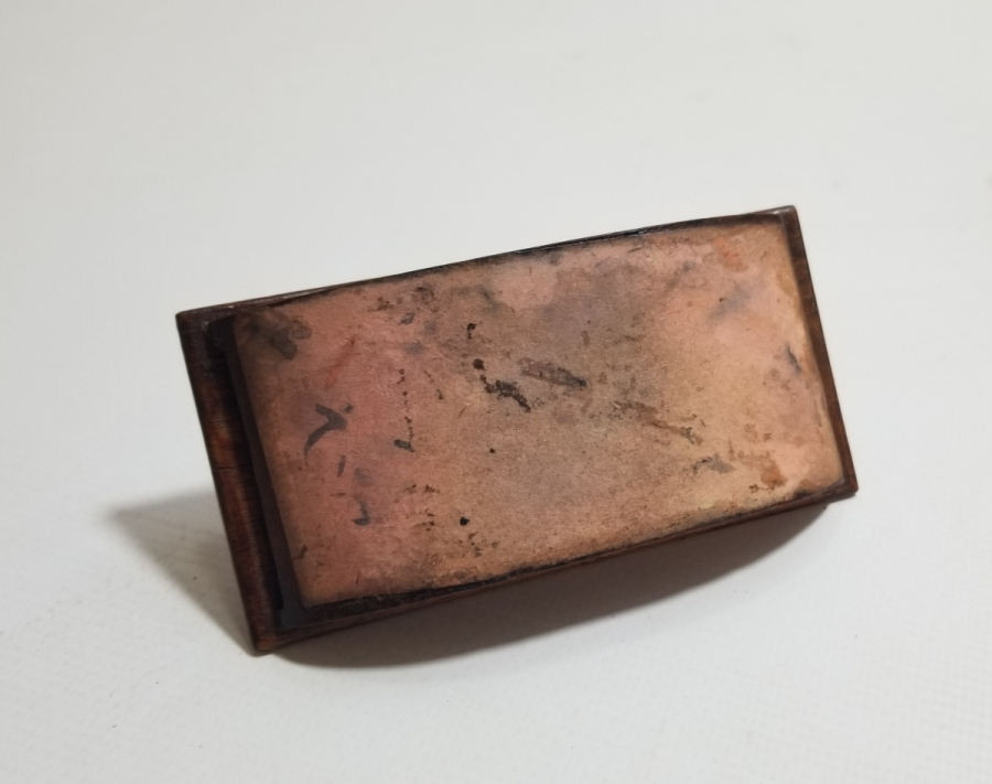 ÜZERİ ALTIN VARAKLI OSMANLICA YAZILI NADİR MÜREKKEP KURUTMALIĞI