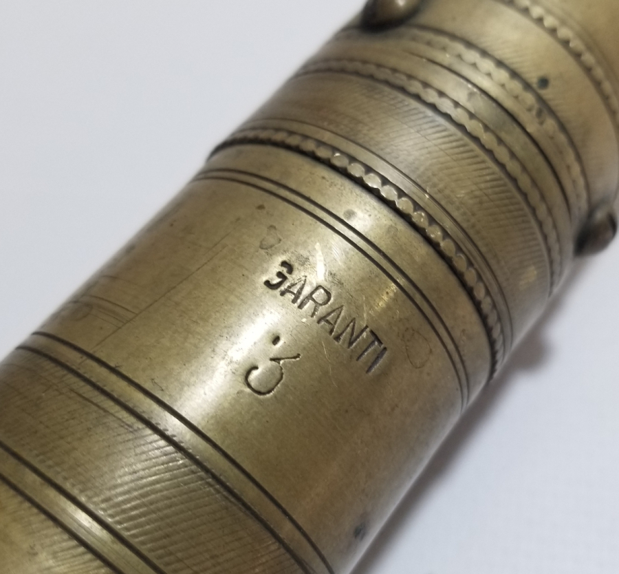 CUMHURİYET BAŞLARI EL YAPIMI ANTİKA KAHVE DEĞİRMENİ