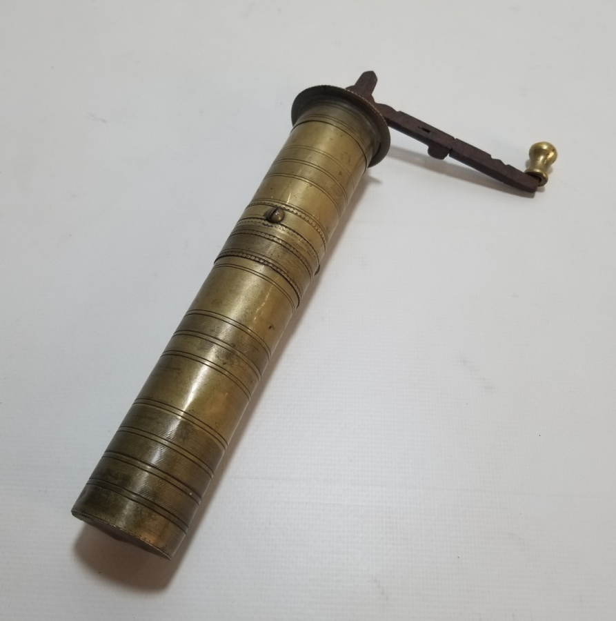 CUMHURİYET BAŞLARI EL YAPIMI ANTİKA KAHVE DEĞİRMENİ