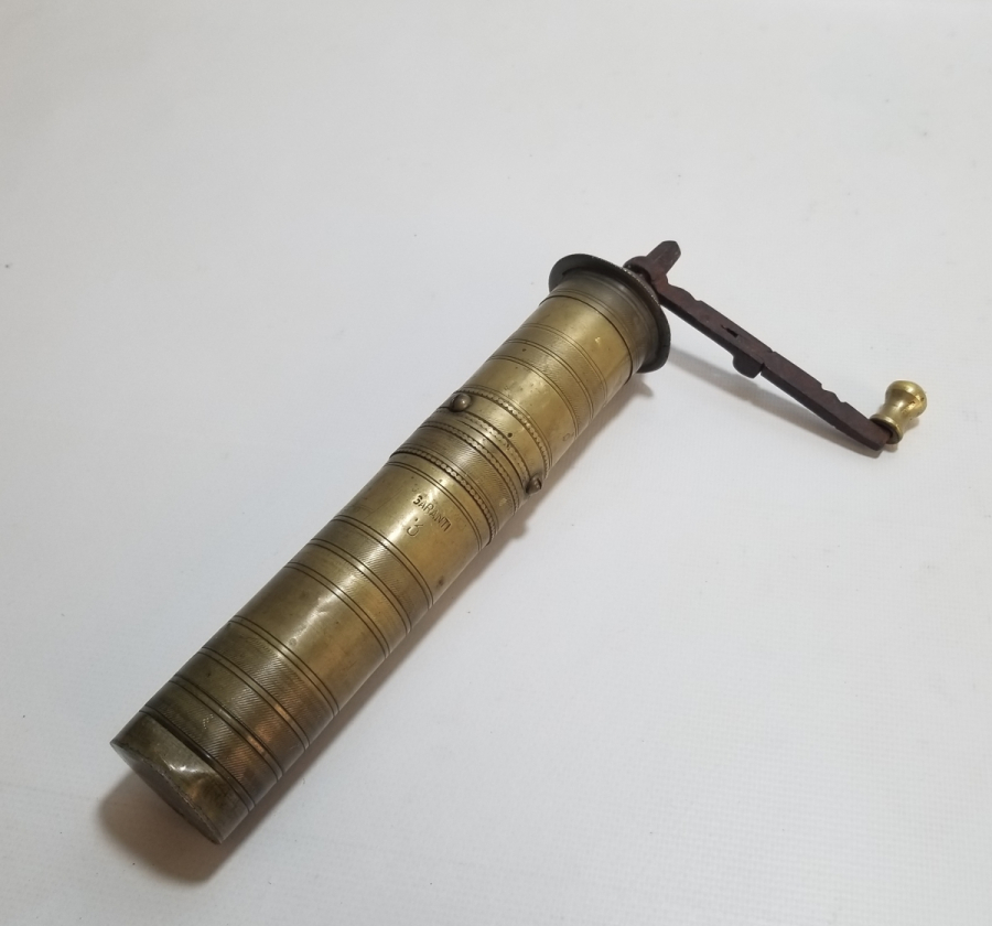 CUMHURİYET BAŞLARI EL YAPIMI ANTİKA KAHVE DEĞİRMENİ