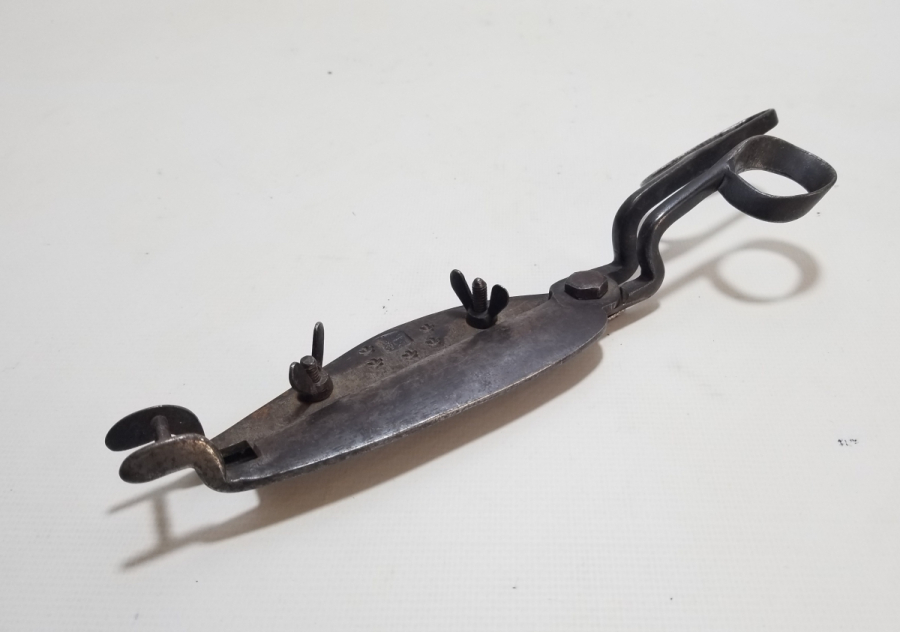 USTA DAMGALI VE TARİHLİ OSMANLI DÖNEMİ NADİR HEREKE HALI MAKASI