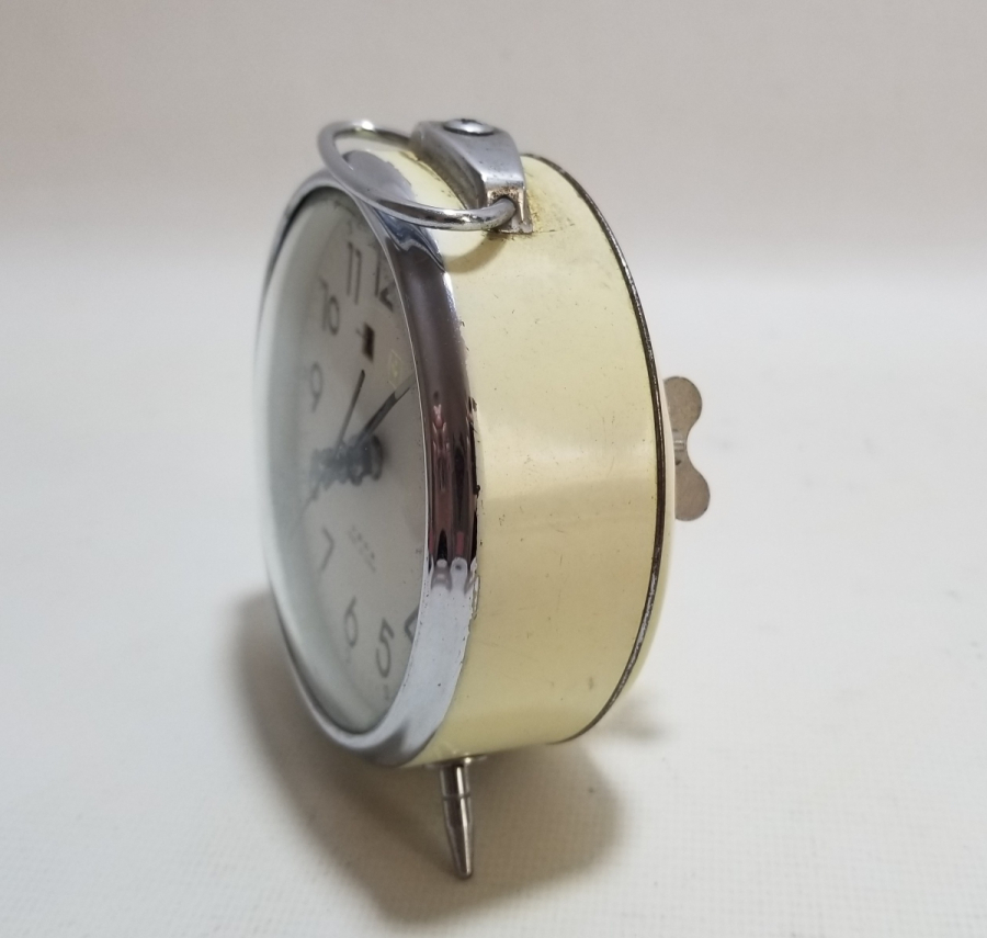 KURMALI ANTİKA MASA SAATİ