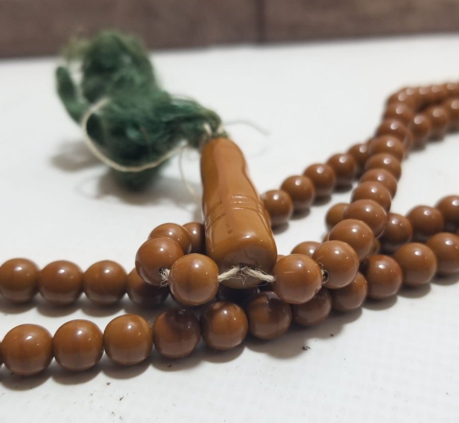 MERCANİ RENKTE OSMANLI DÖNEMİ BEYKOZ NAMAZ TESPİHİ