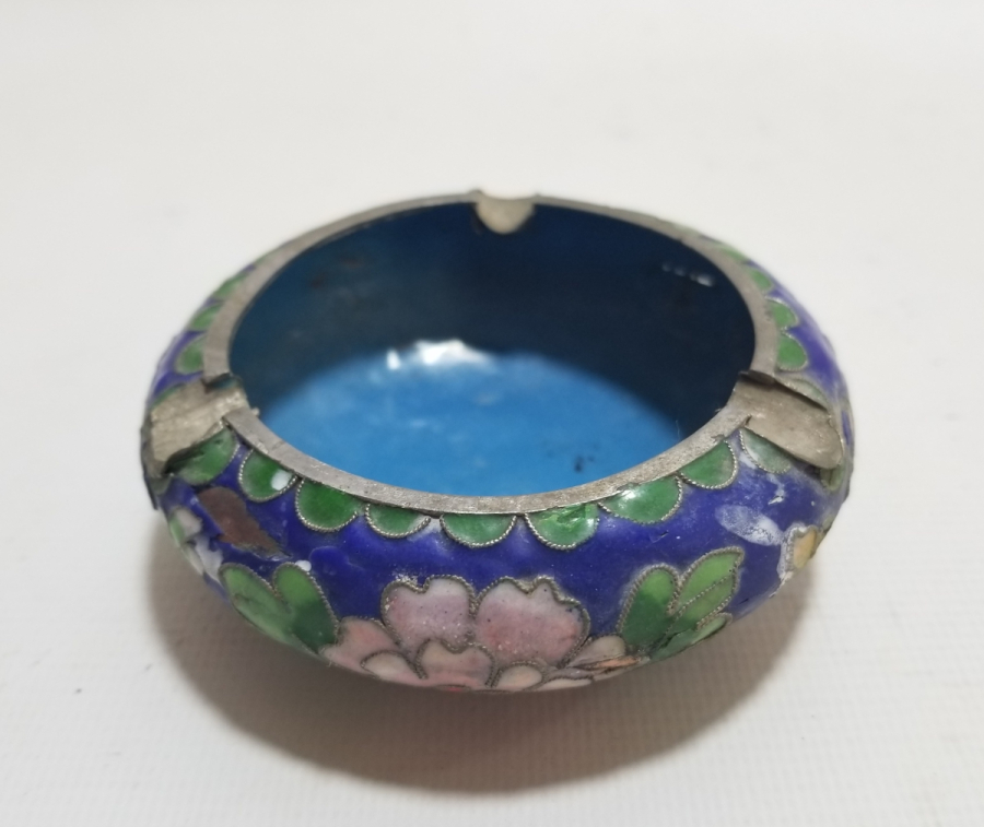 ÜZERİ MİNE İŞÇİLİKLİ ANTİKA KÜLLÜK