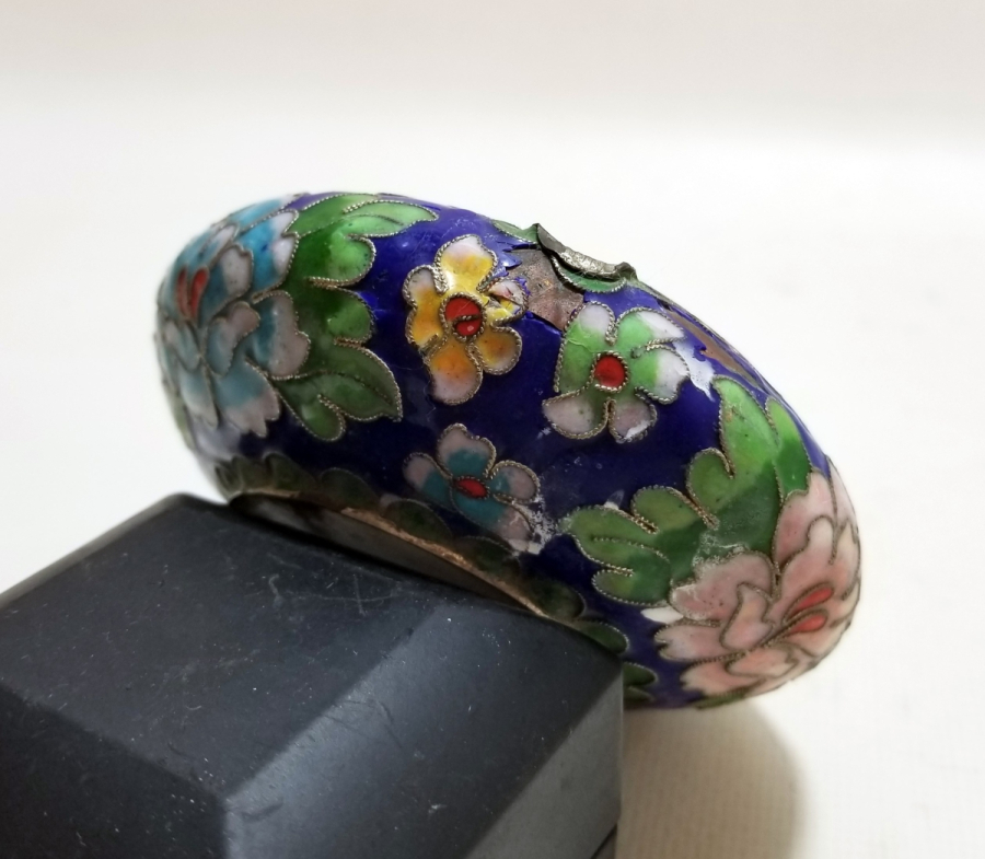 ÜZERİ MİNE İŞÇİLİKLİ ANTİKA KÜLLÜK