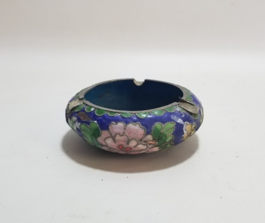 ÜZERİ MİNE İŞÇİLİKLİ ANTİKA KÜLLÜK