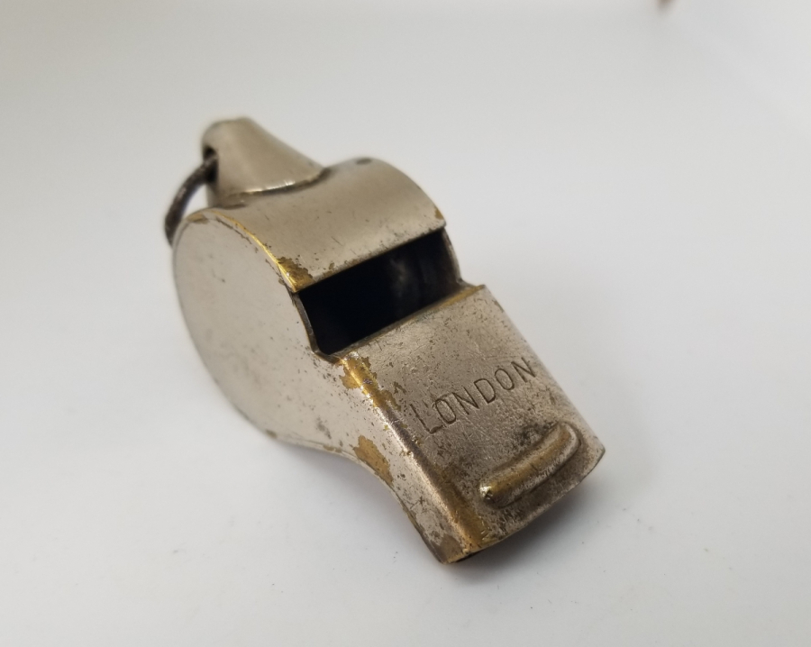 PUSULALI ANTİKA İNGİLİZ POLİS DÜDÜĞÜ