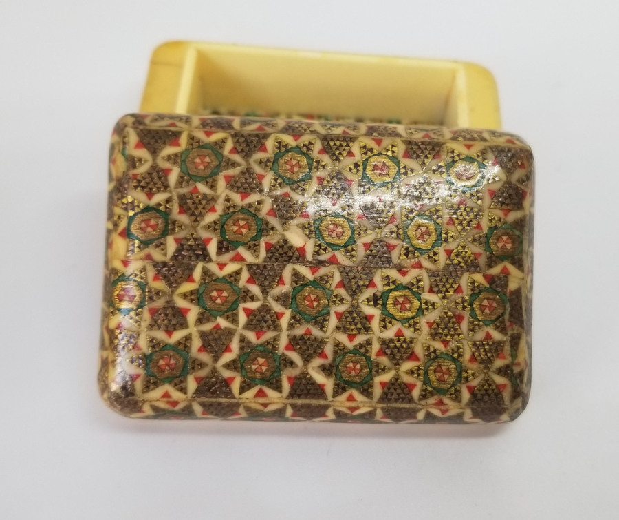 HATEM İŞİ ANTİKA KAPAKLI KUTU