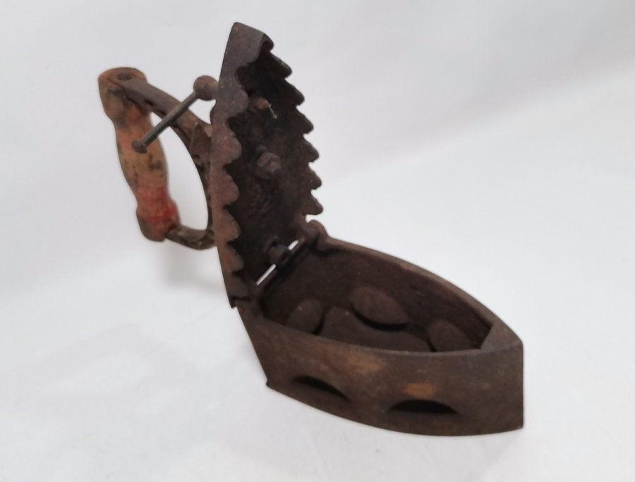 OSMANLI DÖNEMİ KÖMÜRLÜ ÜTÜ