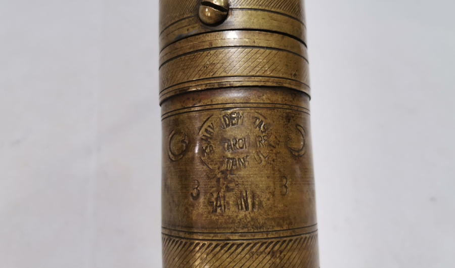 ÜZERİ AY YILDIZLI ANTİKA KAHVE DEĞİRMENİ