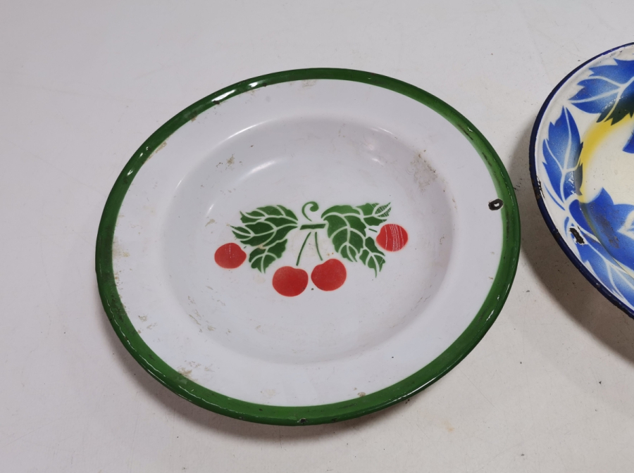 OSMANLI DÖNEMİ NADİR TİPTE İKİ ADET EMAYE TABAK