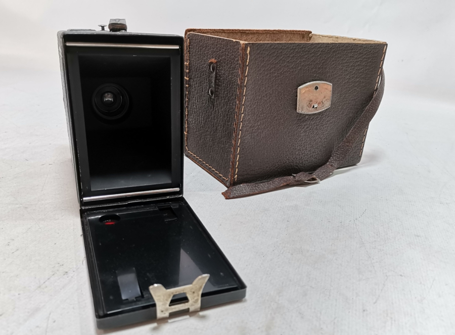 ORİJİNAL KUTUSUNDA ANTİKA FOTOĞRAF MAKİNESİ