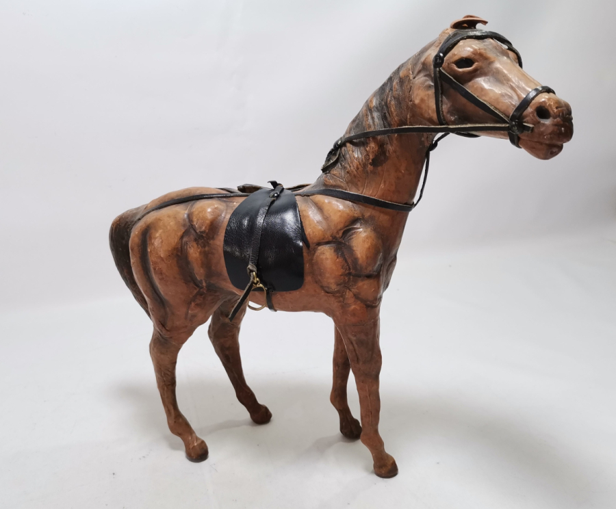 EL YAPIMI ANTİKA DERİ AT FİGÜRÜ