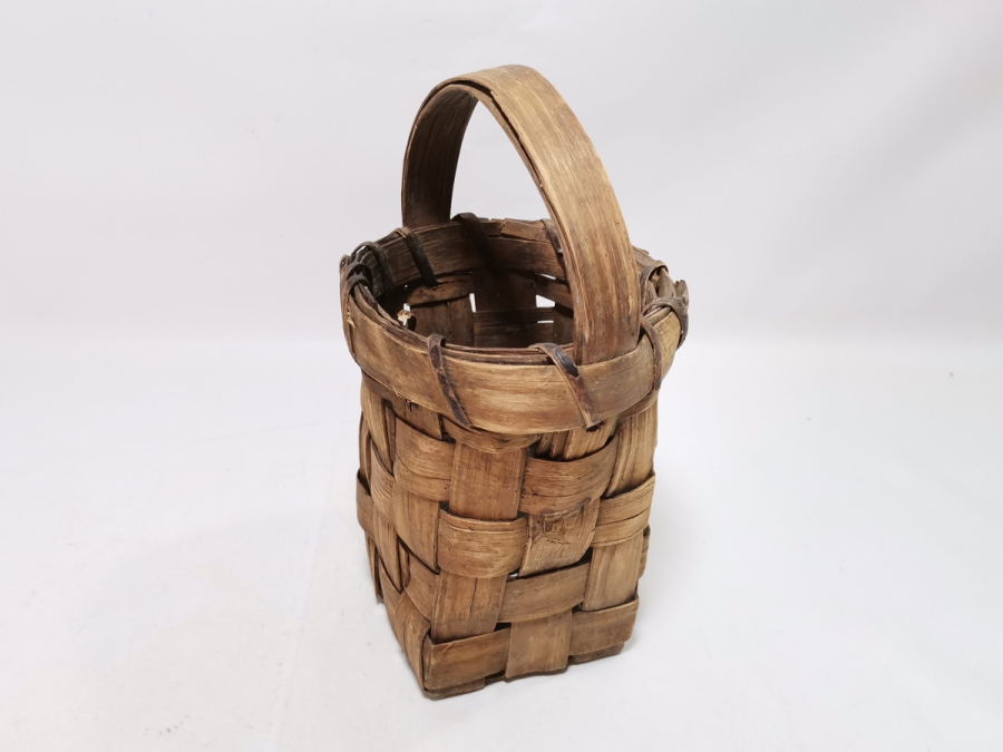 ANTİKA BÖĞÜRTLEN SEPETİ